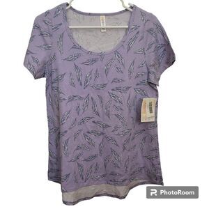 LuLaRoe Lavender floating feathers Classic T